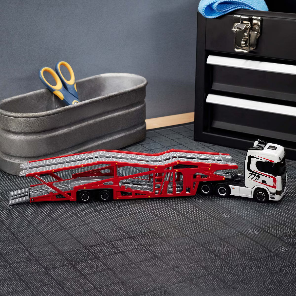 Hot Wheels Elite 64 Scania 770 S